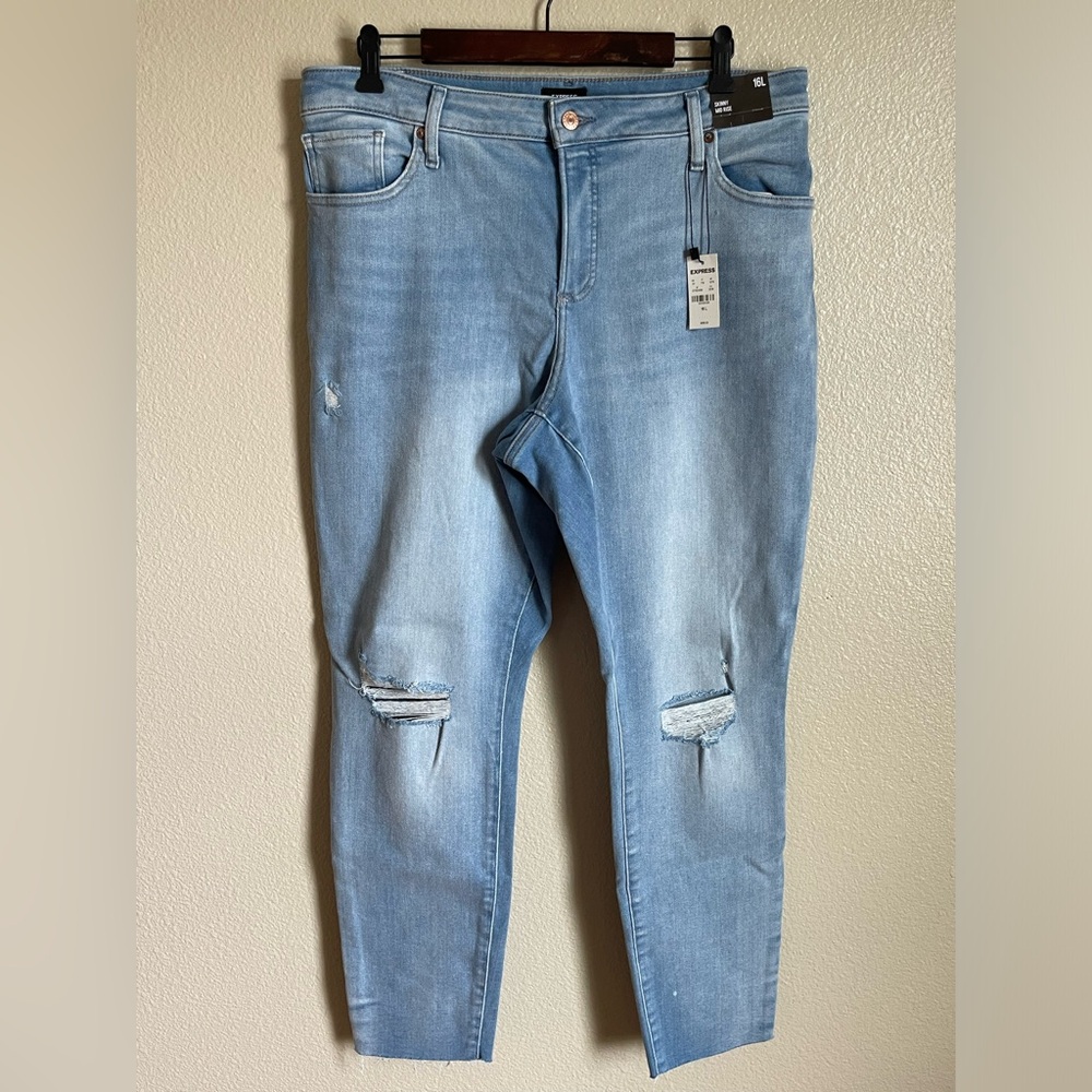 Express Curvy skinny mid rise jeans